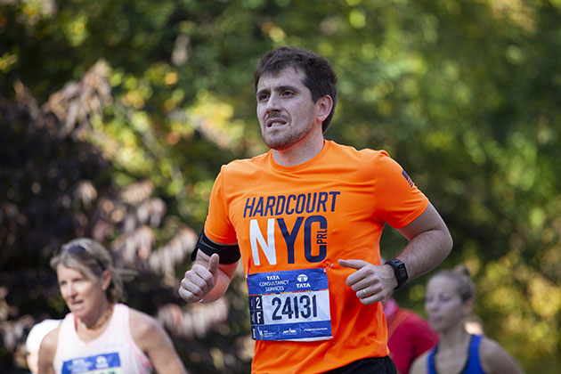 NYC 2016 marathon runner wearing orange top