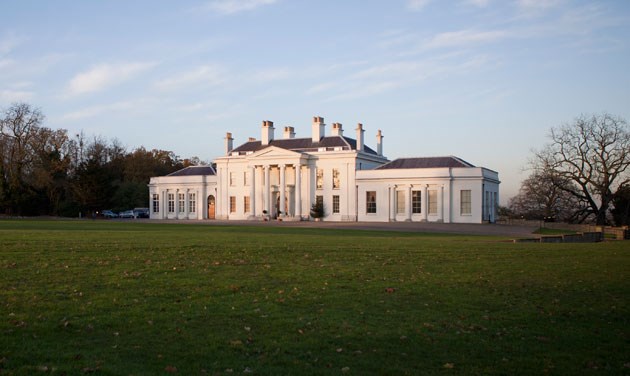 hylands house on winter wedding day