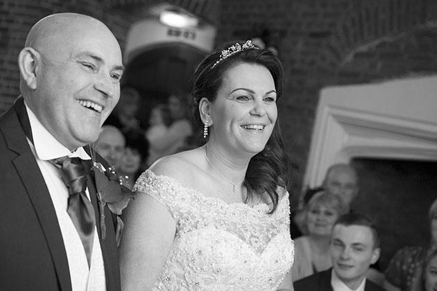 Leez Priory Wedding Ceremony 04 027