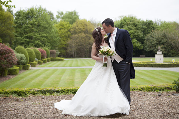 Wedding photography at Wanstead Church and Theobalds Estate ...