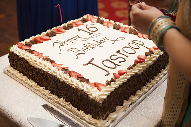 Large square birthday cake 